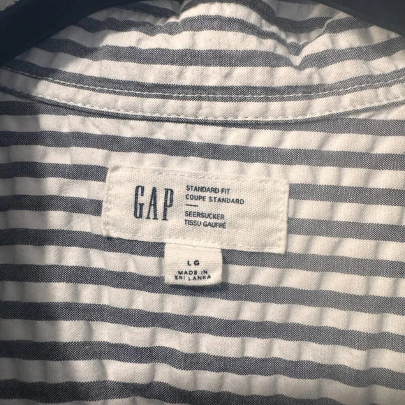 Gap seasucker size  large stripe shirt‎ - Picture 3 of 4
